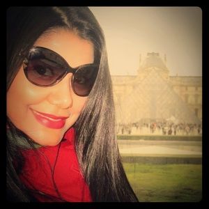 Meet your Posher, Cibele